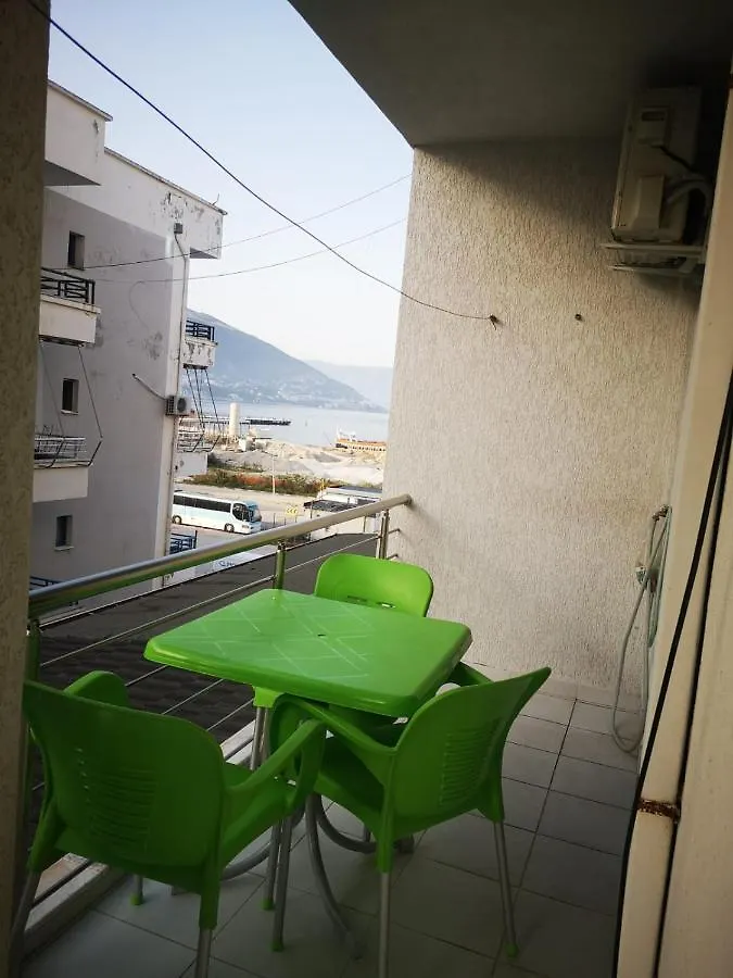 Portside Appartment With Seaview contacts